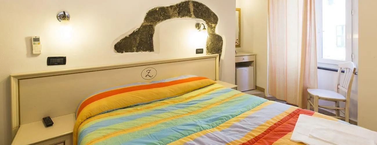 Hotel La Zorza Riomaggiore 0*,