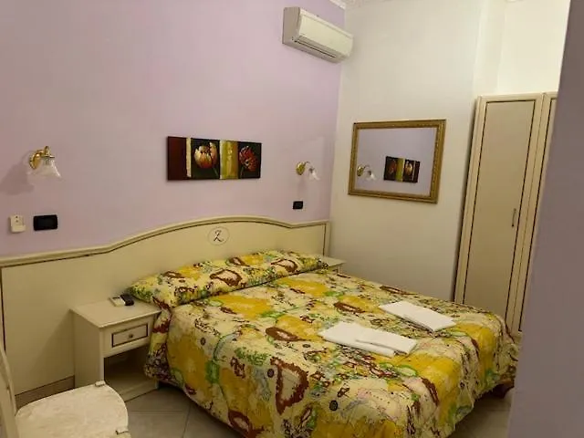 Hotel La Zorza Riomaggiore 0*,  Italy